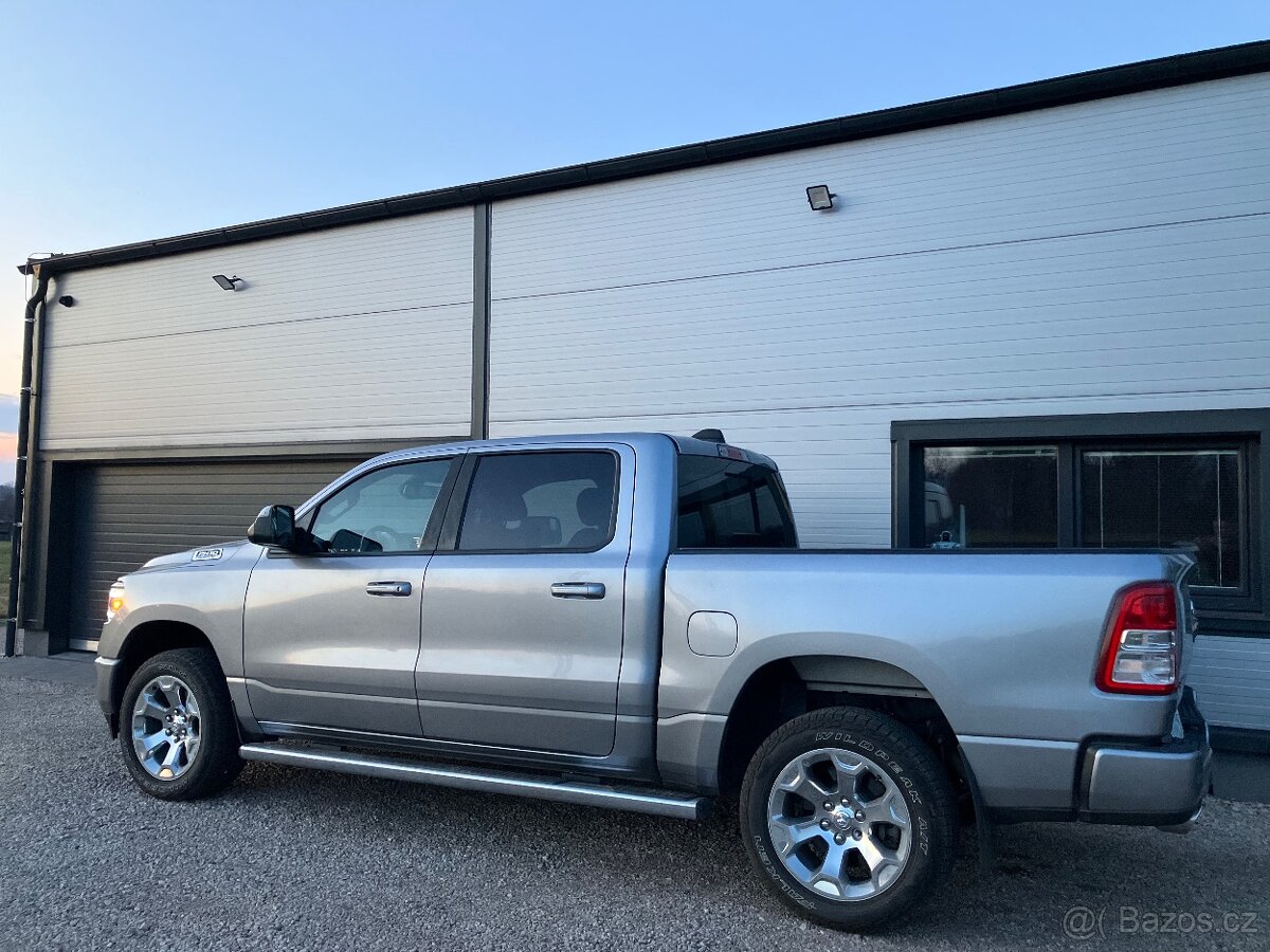 Dodge Ram 1500 5.7 V8 HEMI - 4x4 - 2019 - BIGHORN