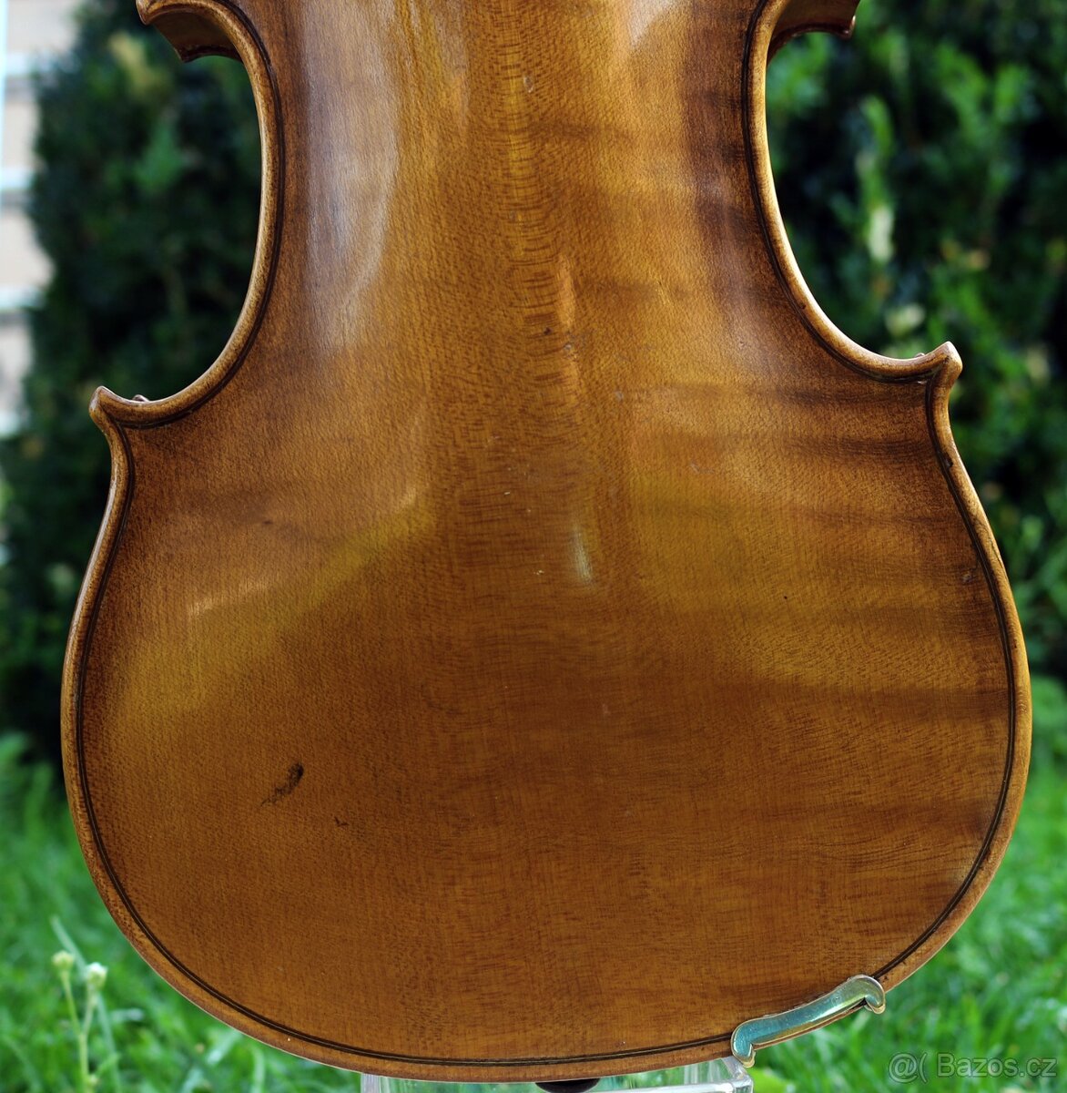 Staré housle s silným zvukem - 4