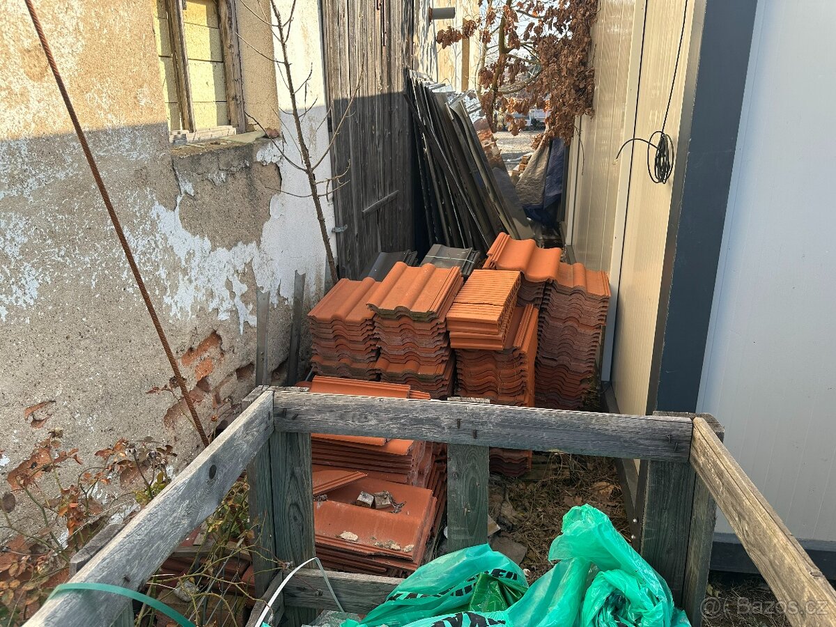 PRODEJ SKLADOVÝCH ZÁSOB - STAVEBNÍ MATERIÁL, PRAHA - 4