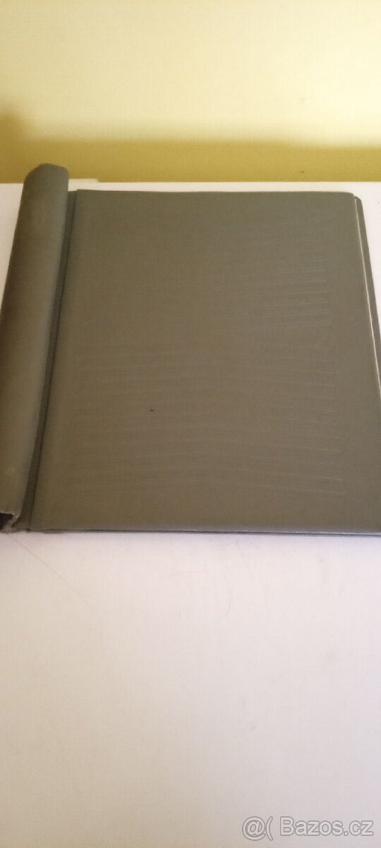 Prázdné albumy na známky - 4