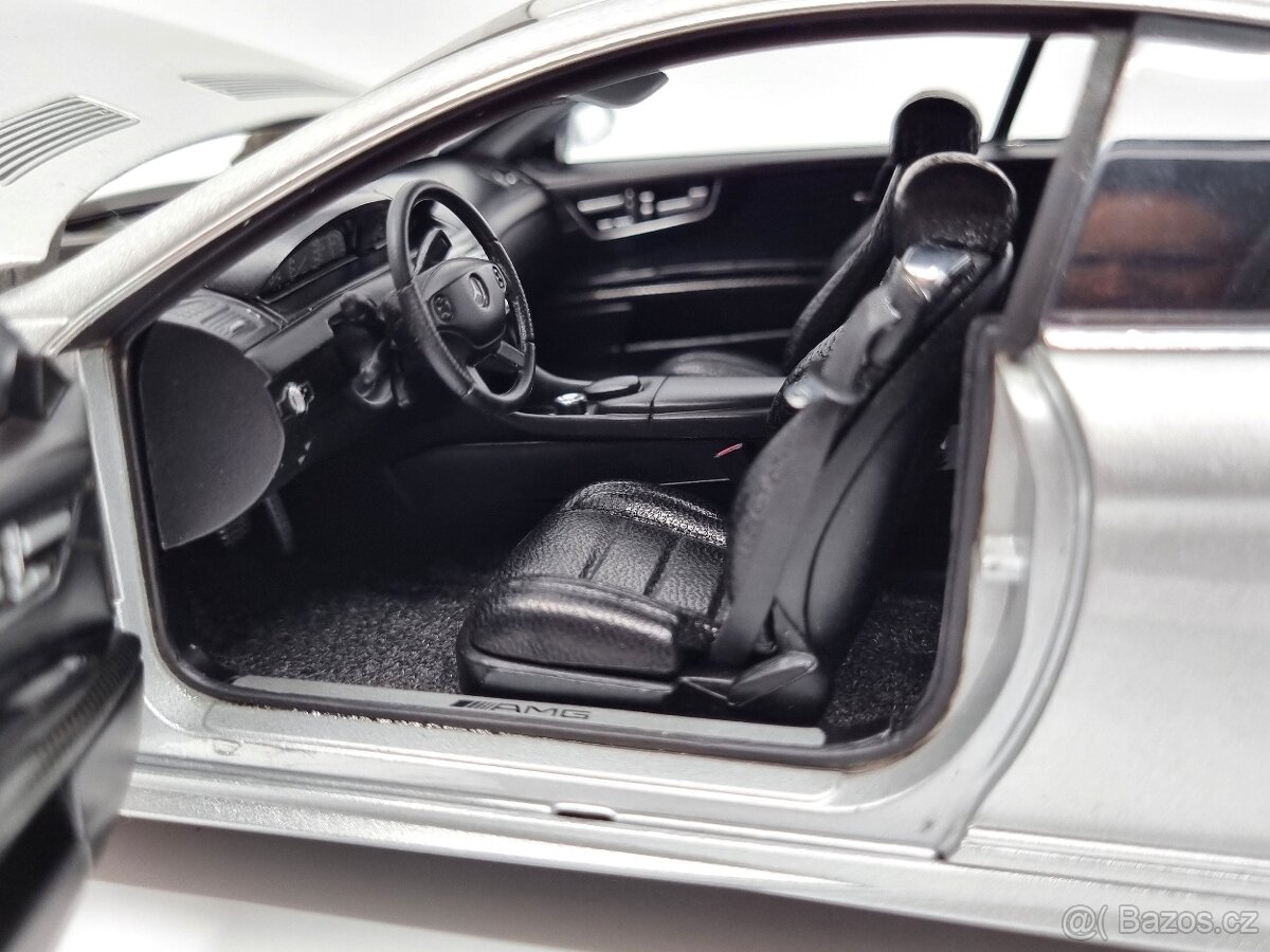 Mercedes-Benz CL 63 AMG 1:18 AUTOart - 4