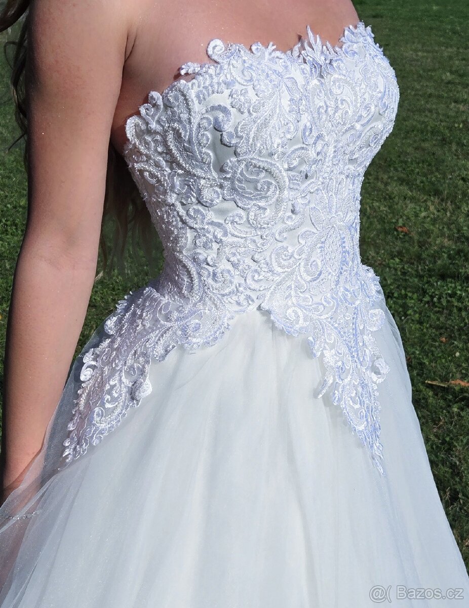 LUXUSNÍ korzetové svatební šaty LILI - 4