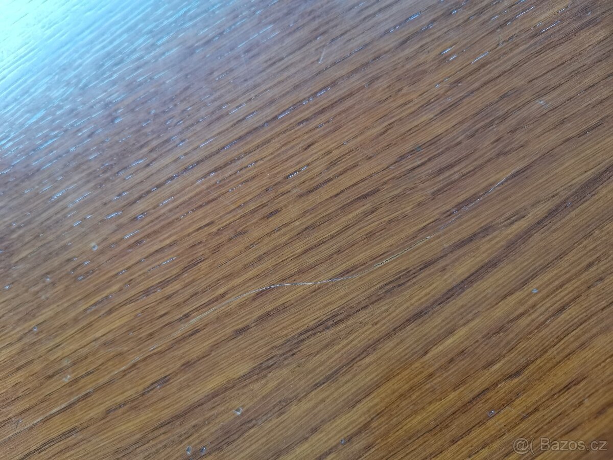 Jídelní stůl a židle - 4