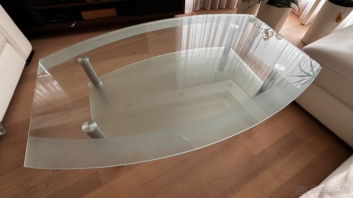 Konferenční stolek skleněný - 4