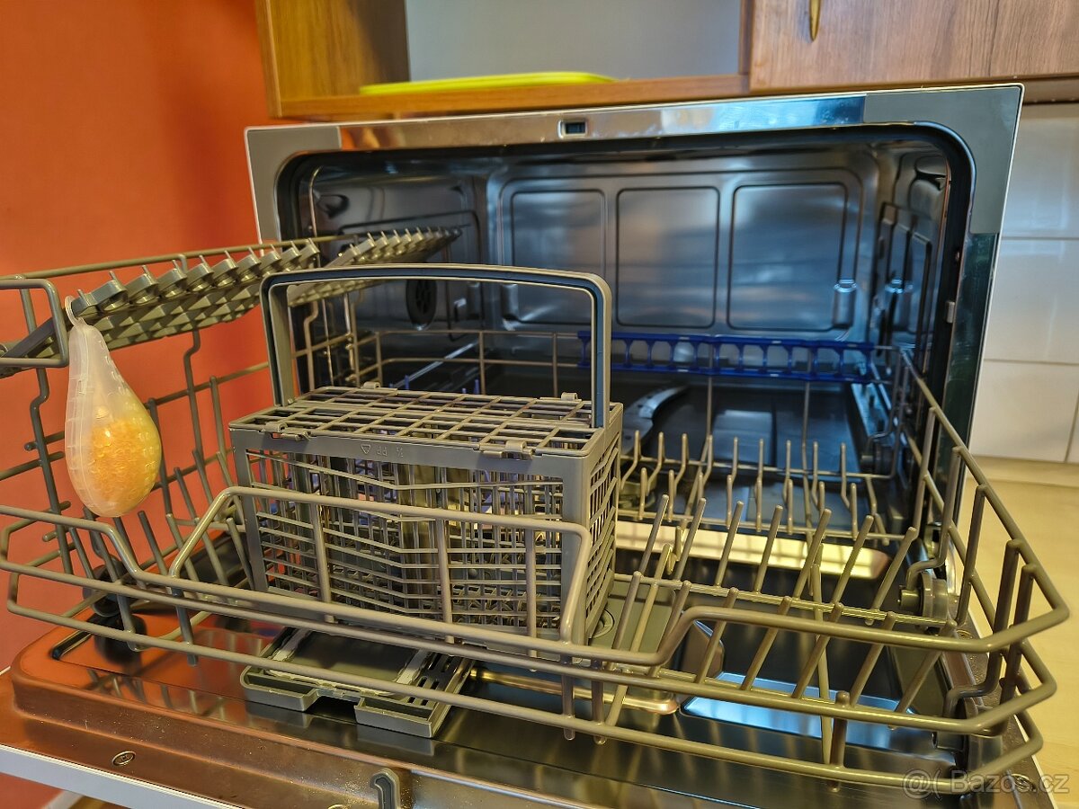 Myčka Candy CDCP - 6 malá - 4