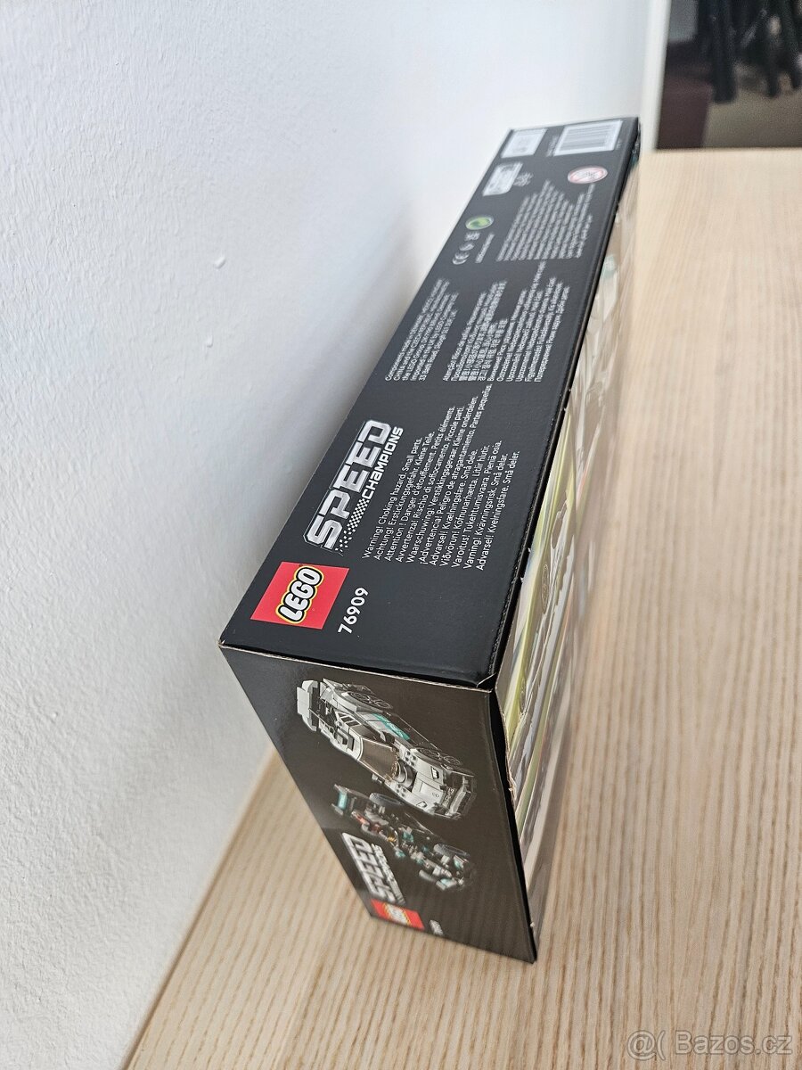 LEGO Speed Champions 76909 Mercedes-AMG F1 a Mercedes-AMG - 4