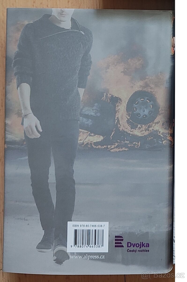 Detektivky Volání Kukačky, Štvanec - 4