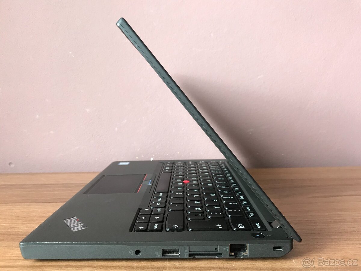 Lenovo ThinkPad x260 - 4