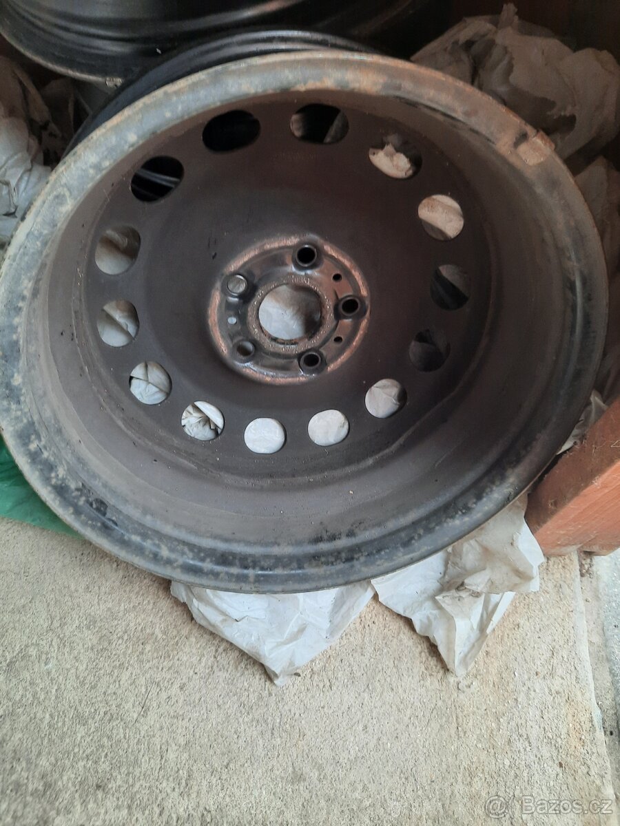 Letni pneu Continental 205/55r16v+disky - 4