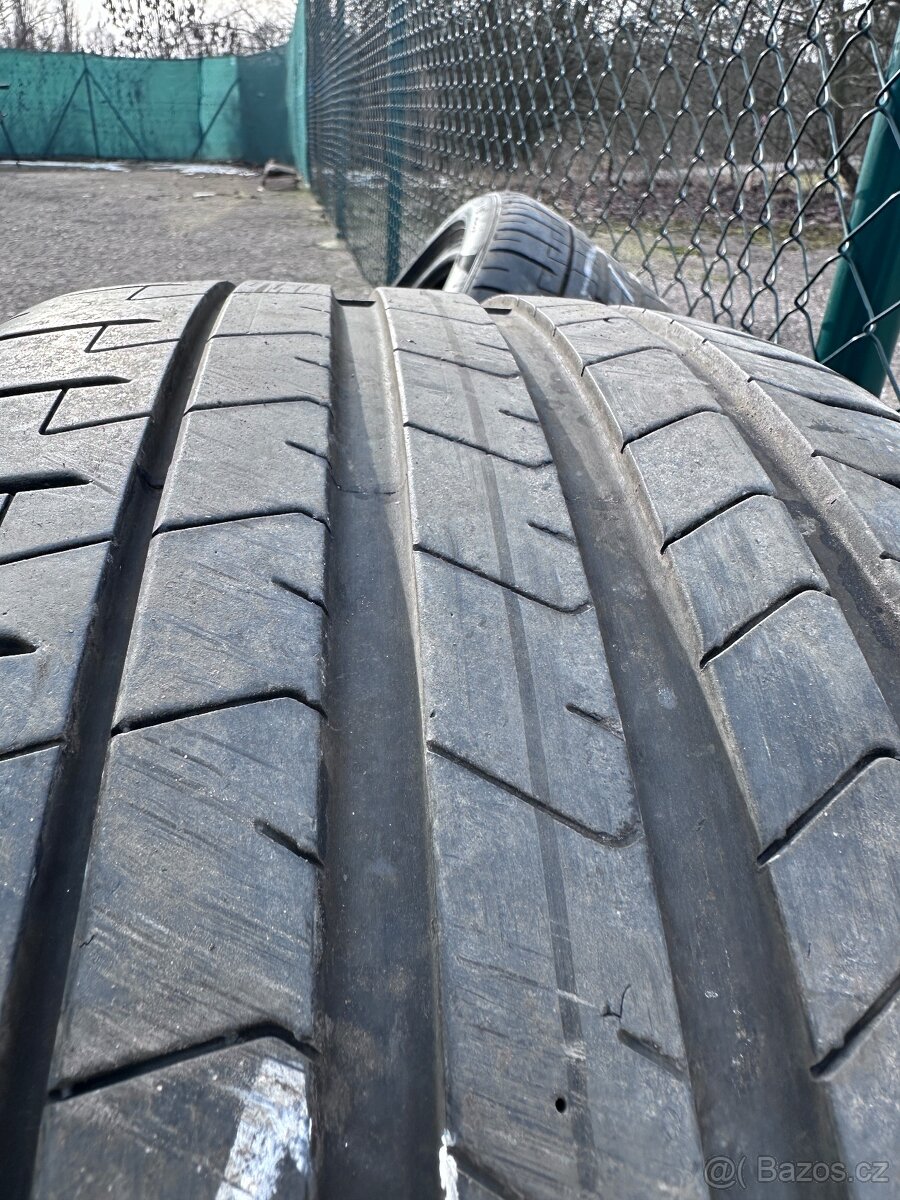 Pirelli P Zero 2ks 275/35/19 a 2ks 245/40/19 - letni - 4
