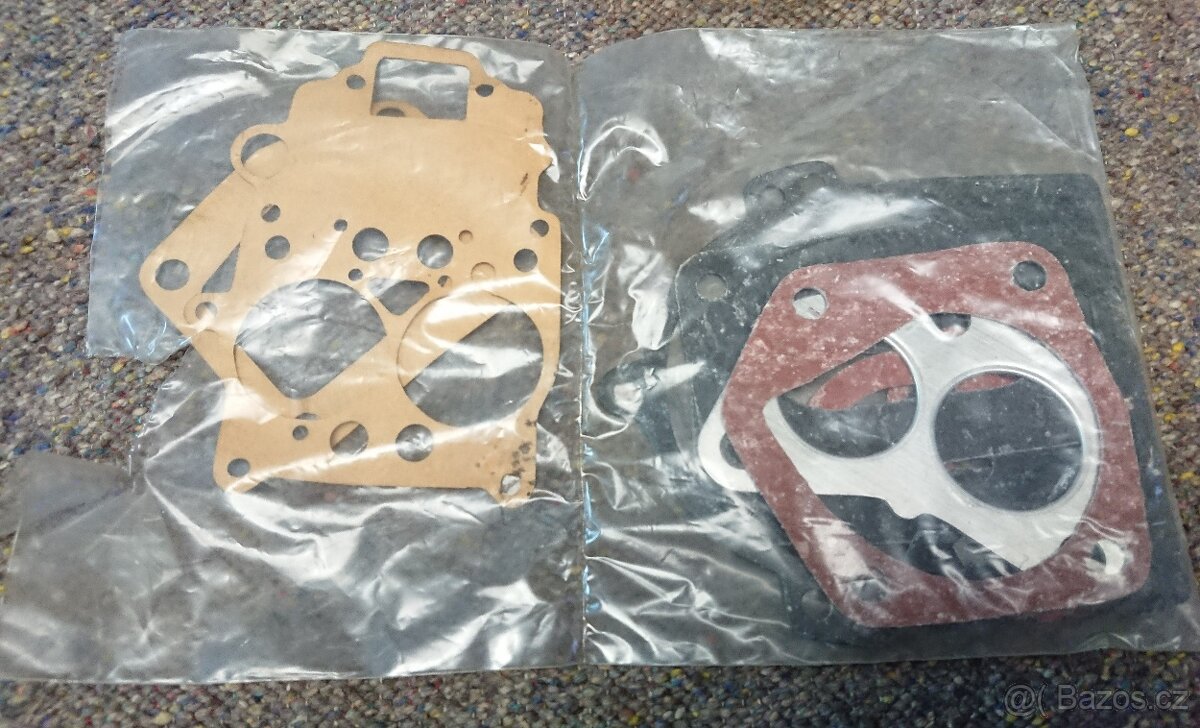 Drobné díly auto-moto, vypínače, žárovky, spojovák. - 4