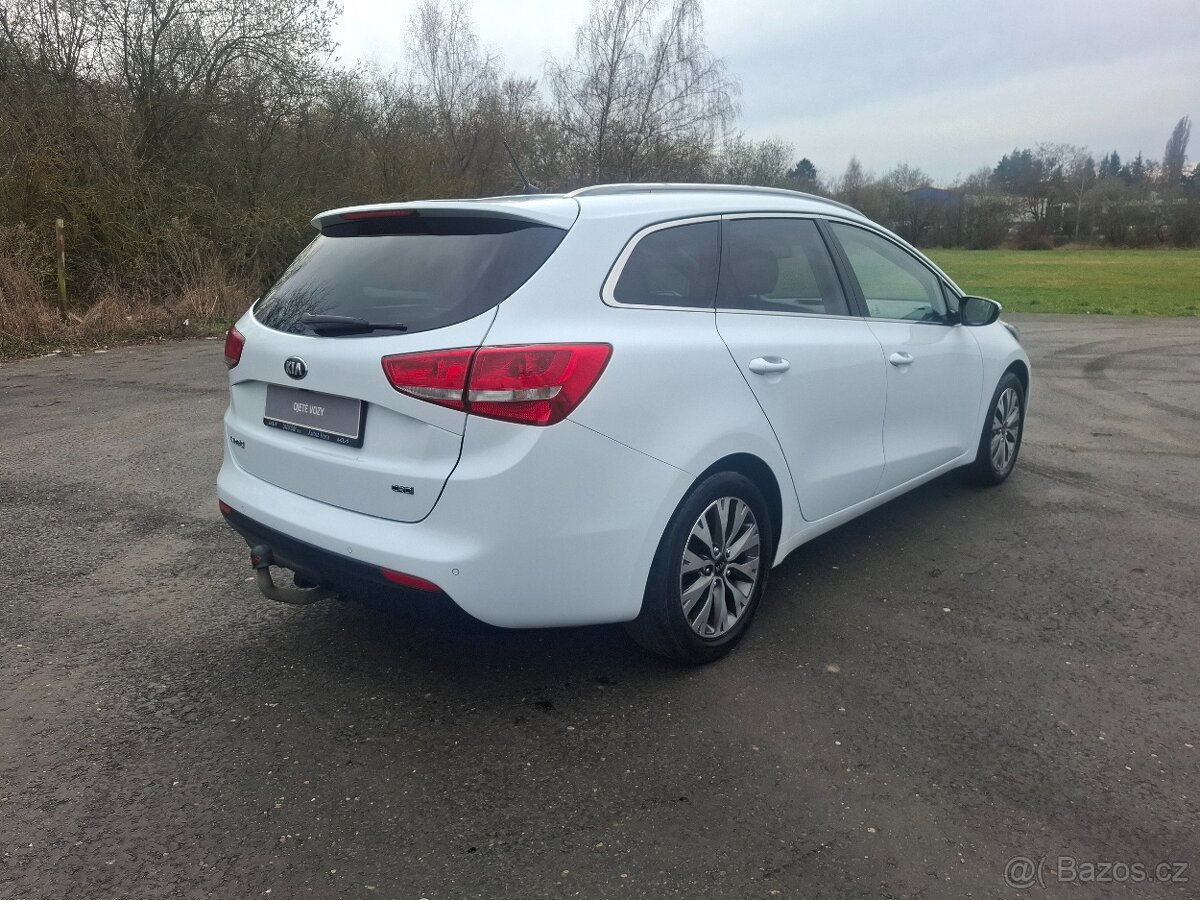 Kia Ceed 1.6CRDi 100kW,digi klima,tažné zařízení - 4