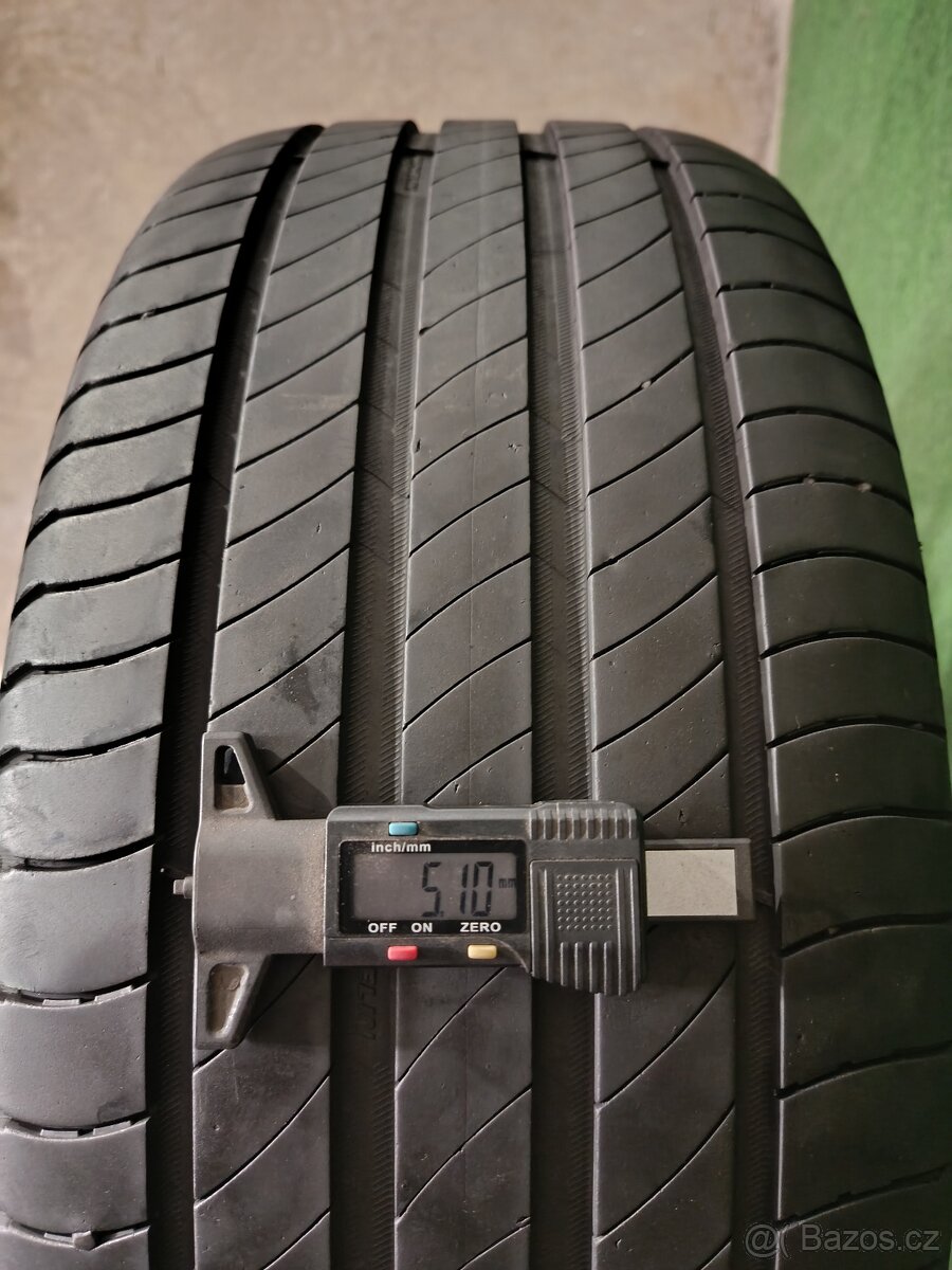 Alu letni 235/40/19 5x112 et44 Superb - 4