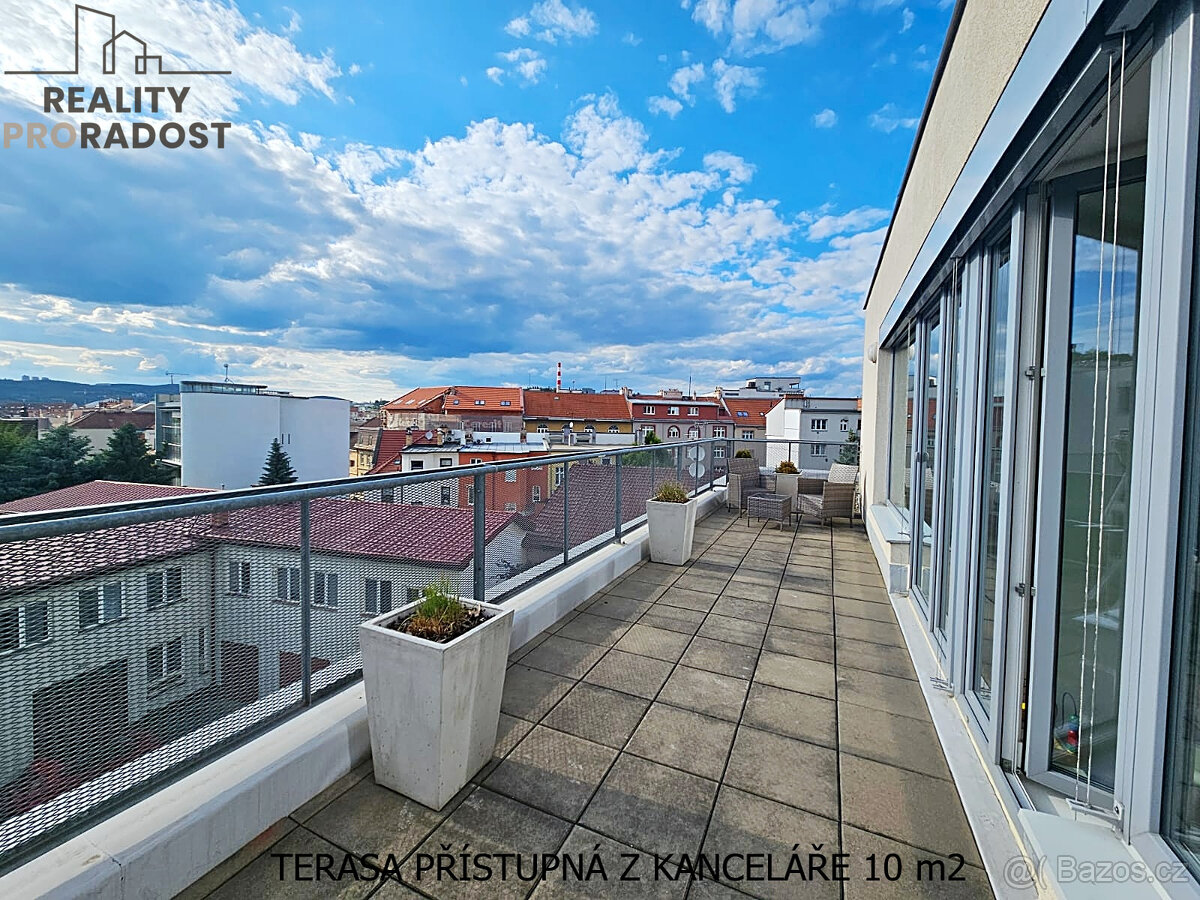 Pronájem reprezentativní kanceláře s terasou 10 m2 a parkova - 4