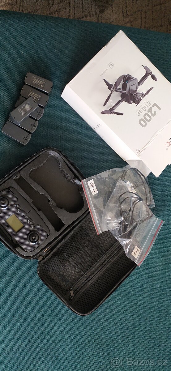 prodám baterie a drobné příslušenstí k dronu - 4