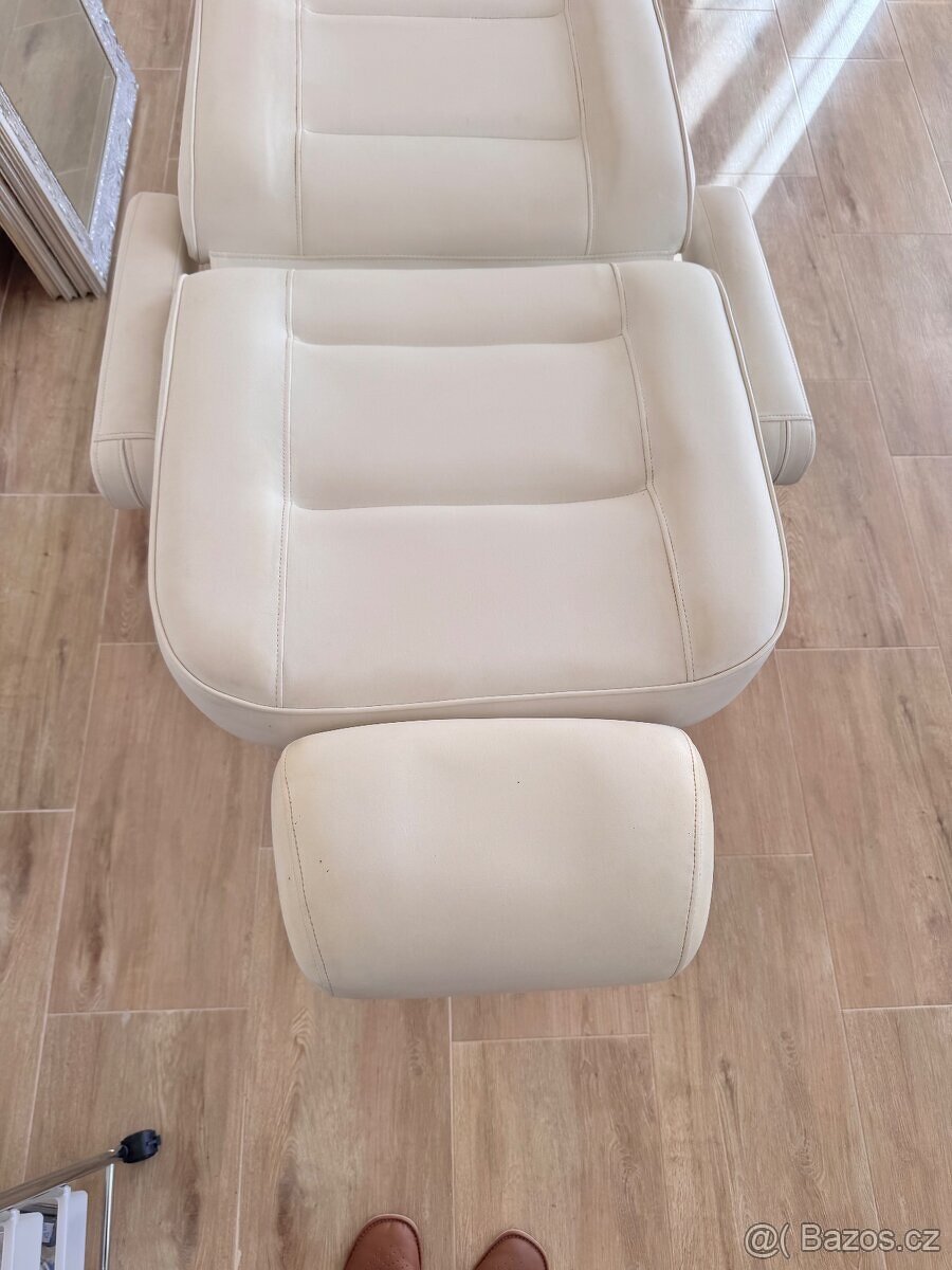 Kosmetické elektrické lehátko - 4