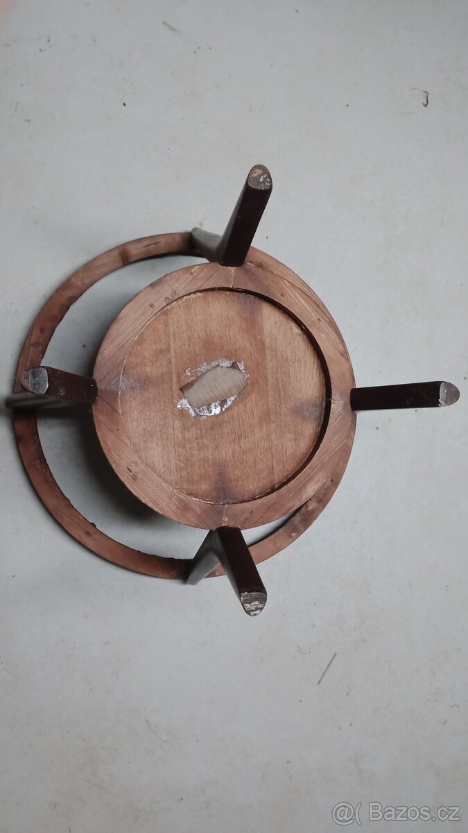 Kulatý funkcionalistický konferenční stolek 1944 - 4