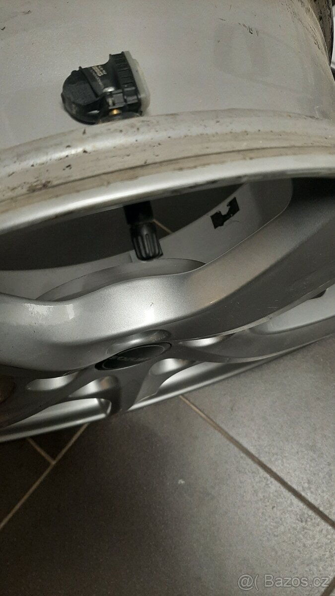 Alu kola Borbet Ford 6/5Jx16 ET-50 5x108x63,3 - 4