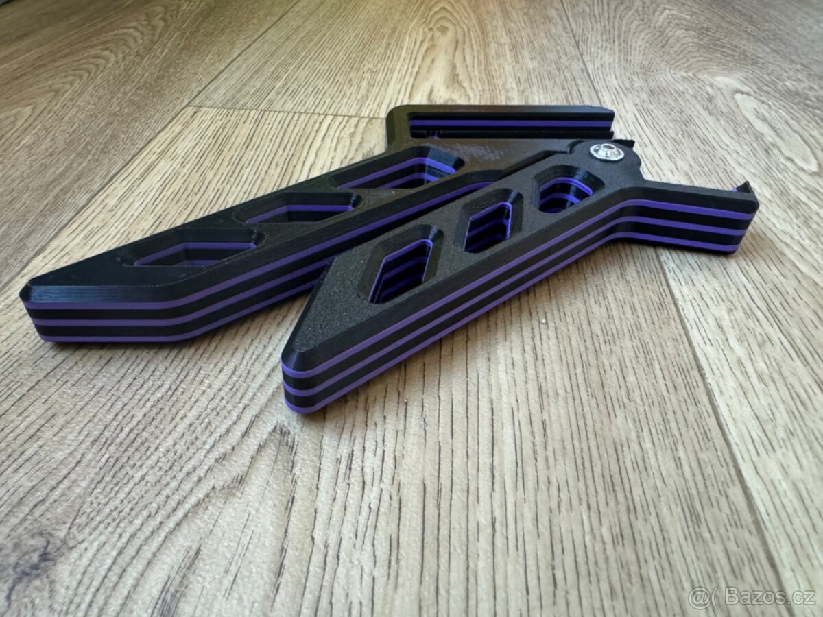 Stojánek pro kladkový luk - skládací - 4