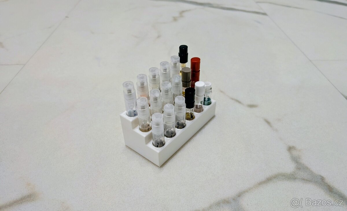 Stojan organizer na parfemy - 4