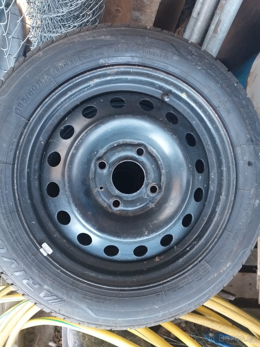 185/60 R15 M+S - 4