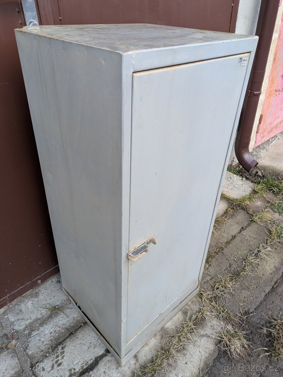 Plechová skříňka Kovos Teplice - 4