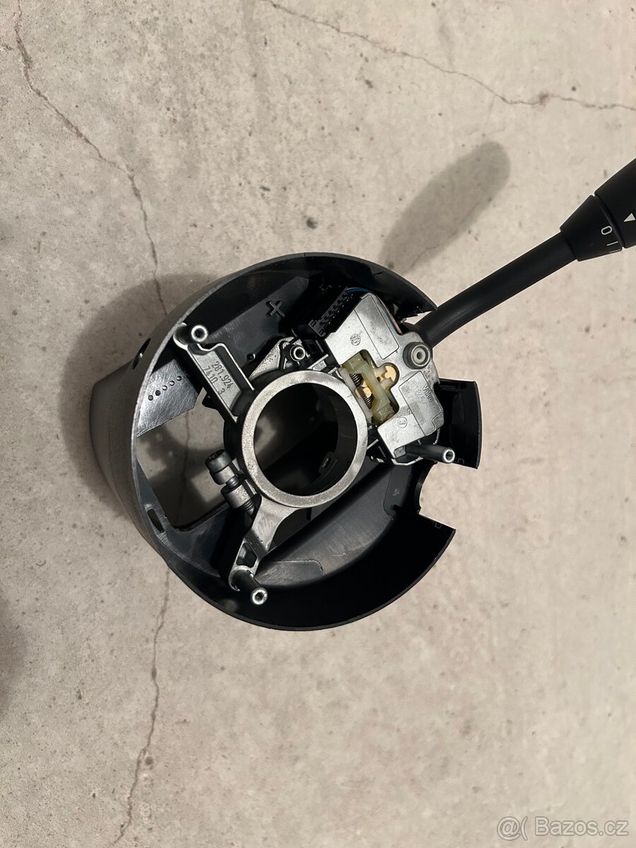 Mercedes Benz spínač blinkru pod volant - 4