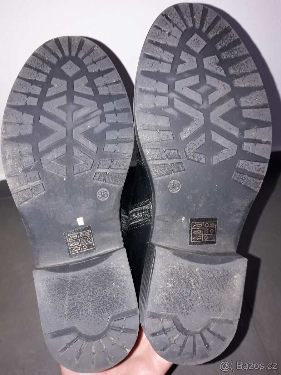 Černé dívčí kozačky vel. 36 - 4