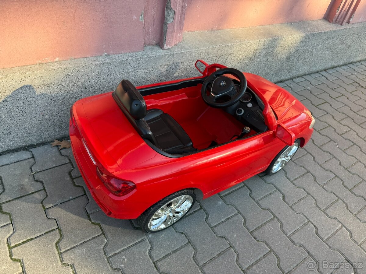 Elektrické autíčko - auto BMV pro dítě - 4