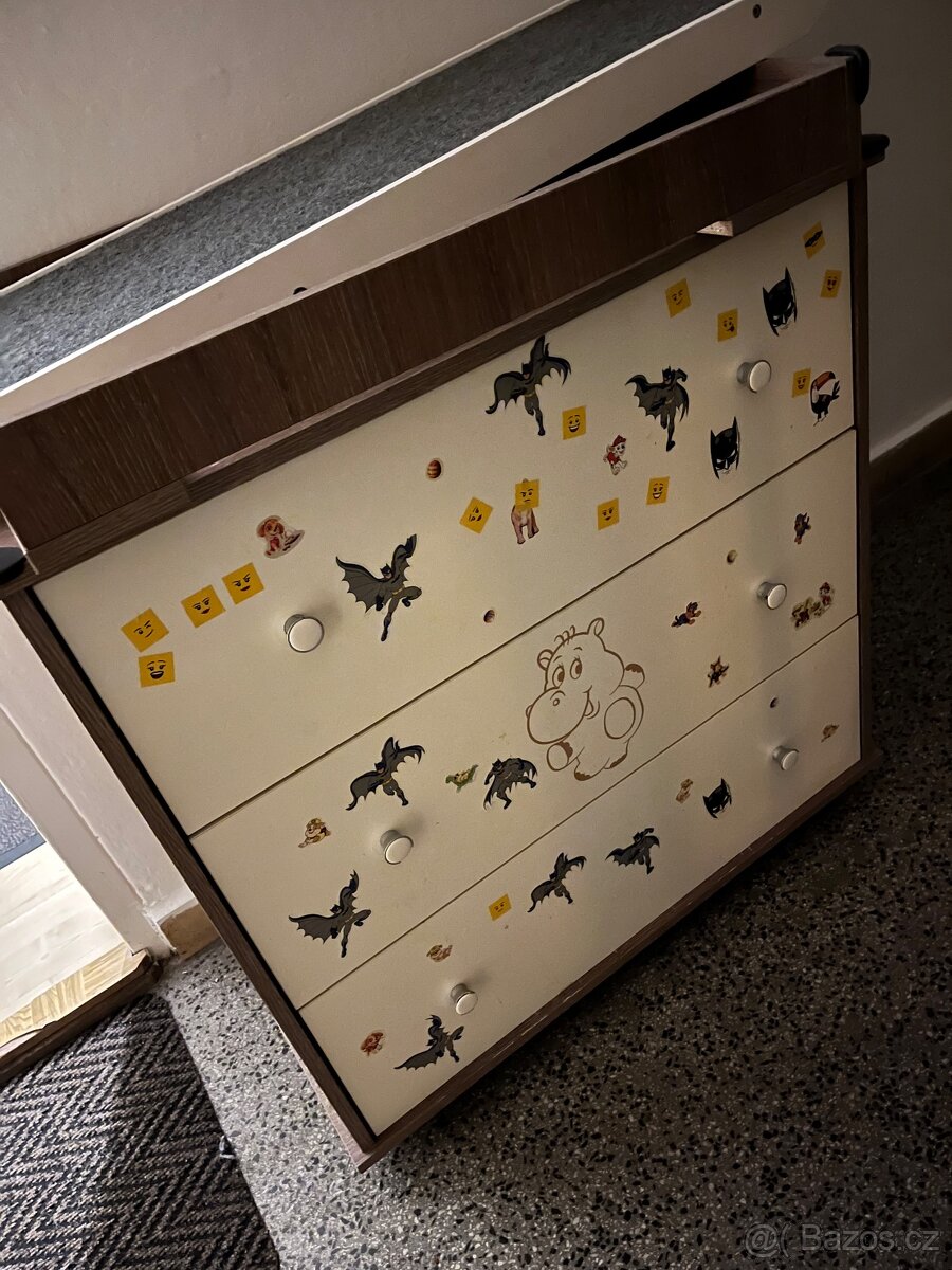 Přebalovací pult - 4