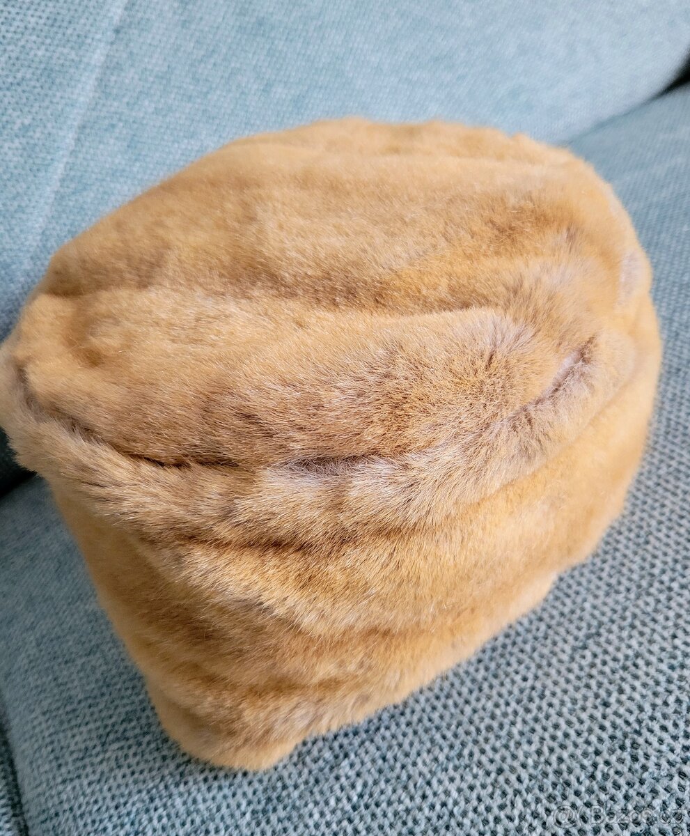 Čepice umělá kožešina - 4