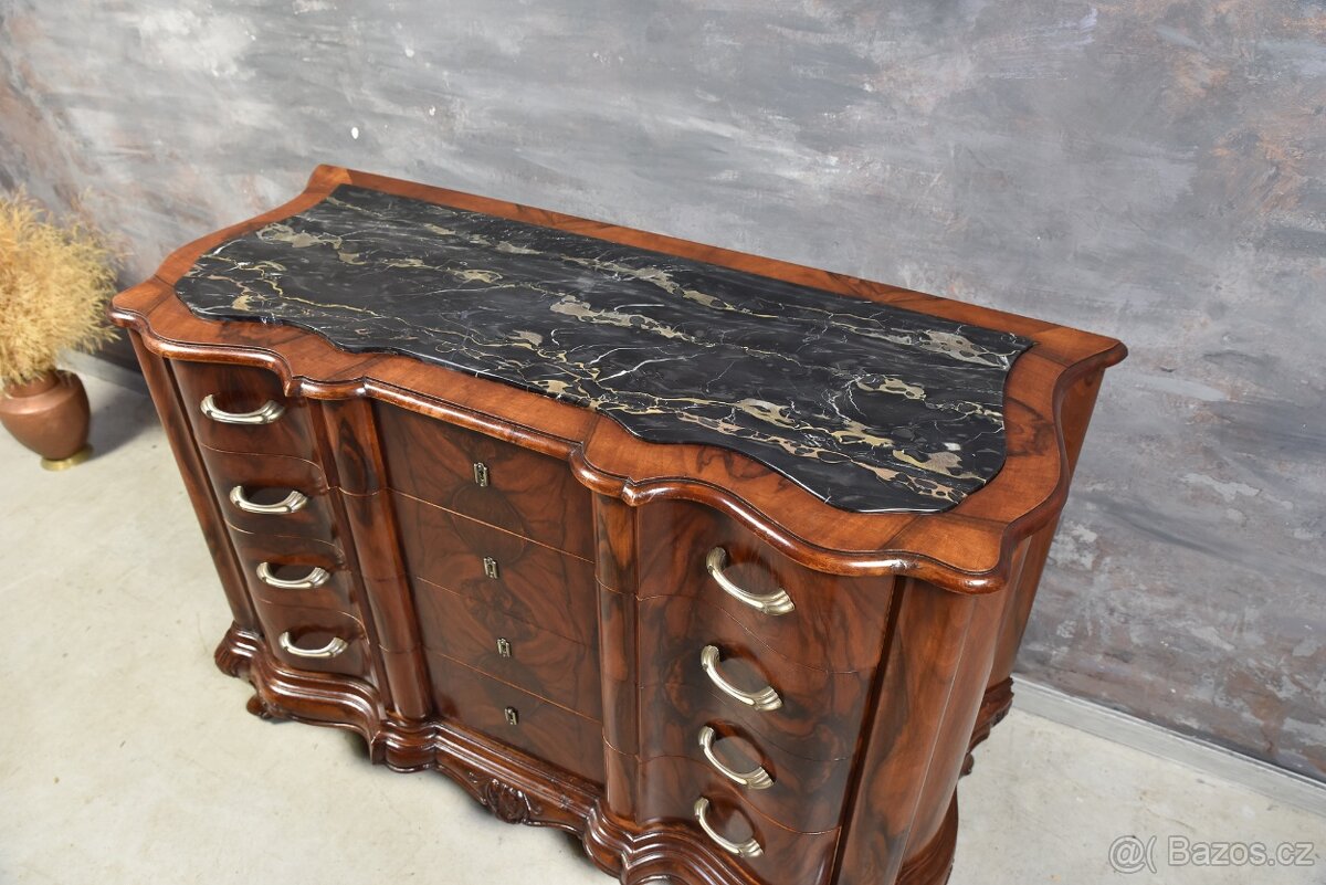 STAROŽITNÁ KOMODA - 4