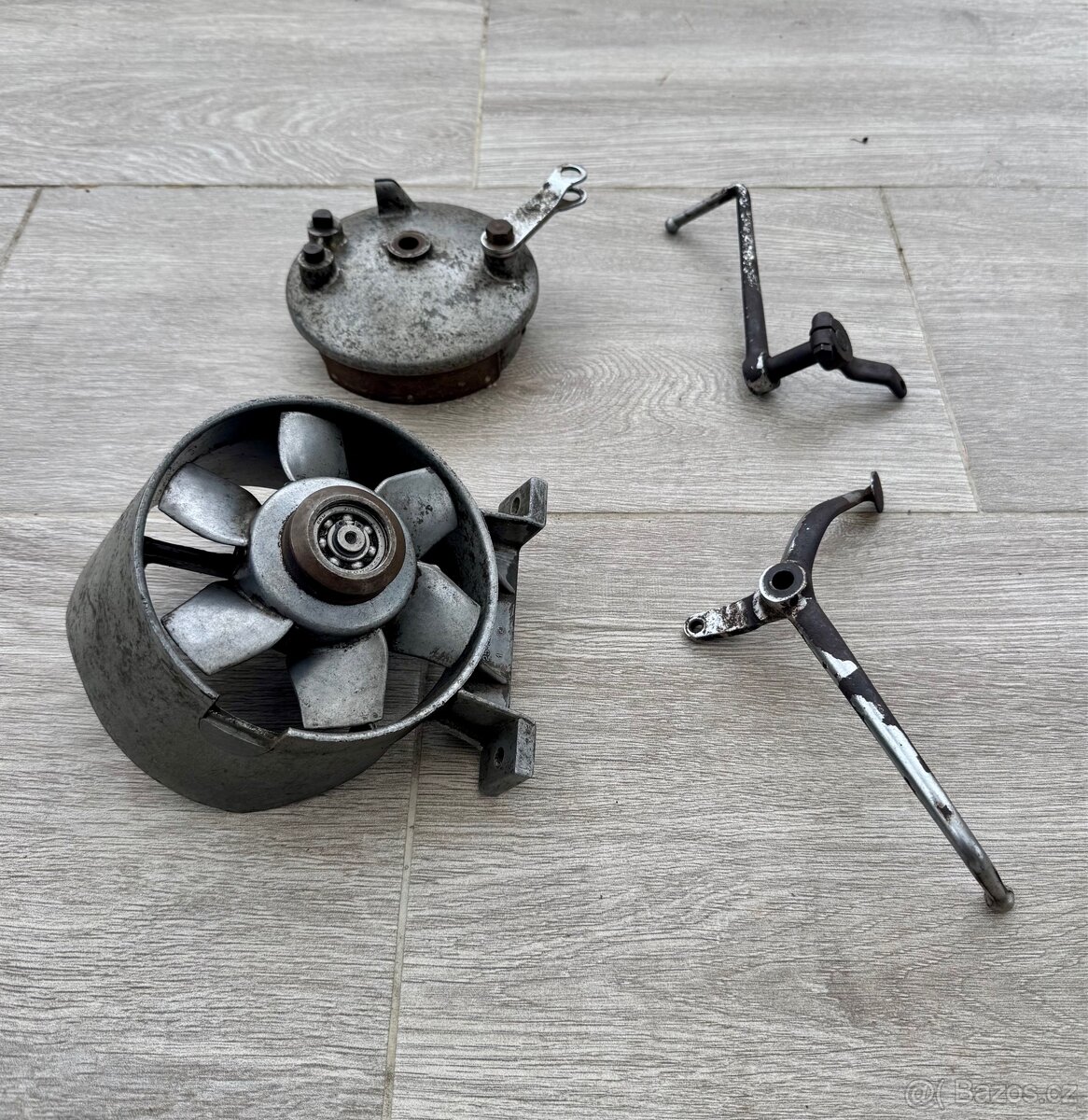 ČZ 175 skútr prase rikša - díly - 4