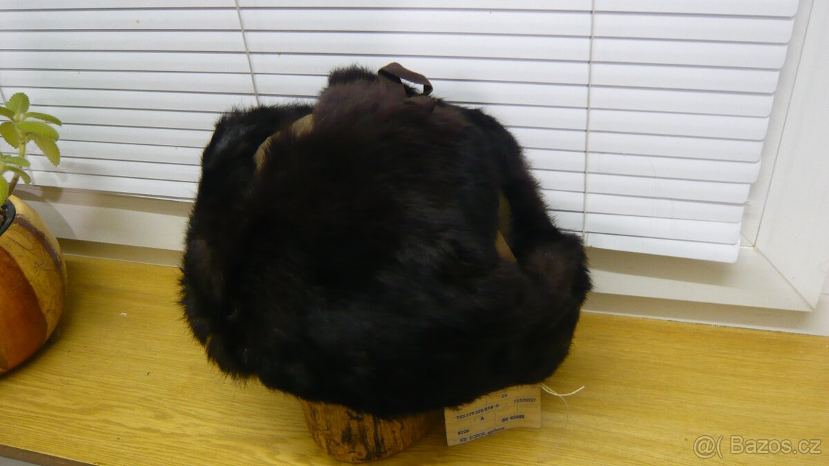 Vintage kožešinová čepice ušanka - 4