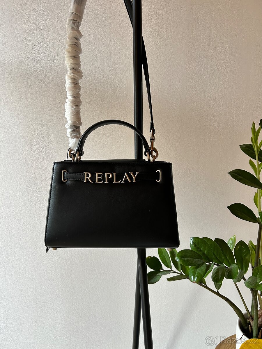 Krásná černá kabelka replay - 4