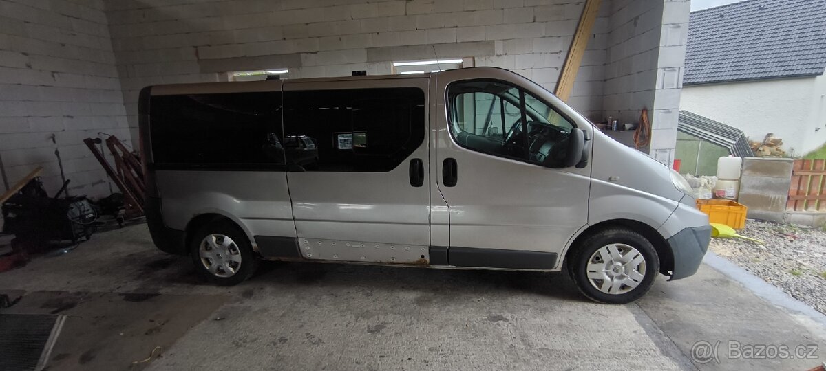 Renault trafic 2.0dci - 4