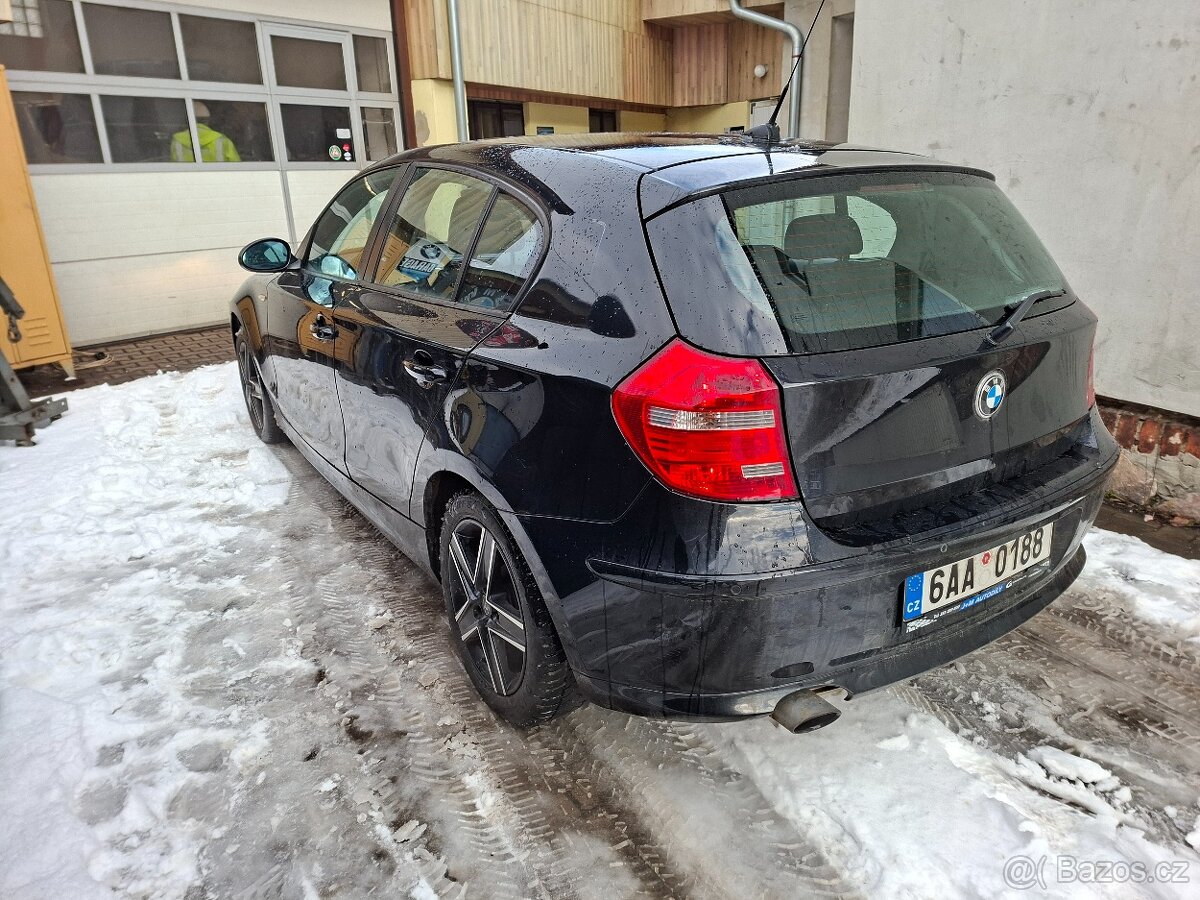 Prodám BMW E87 118i - 4