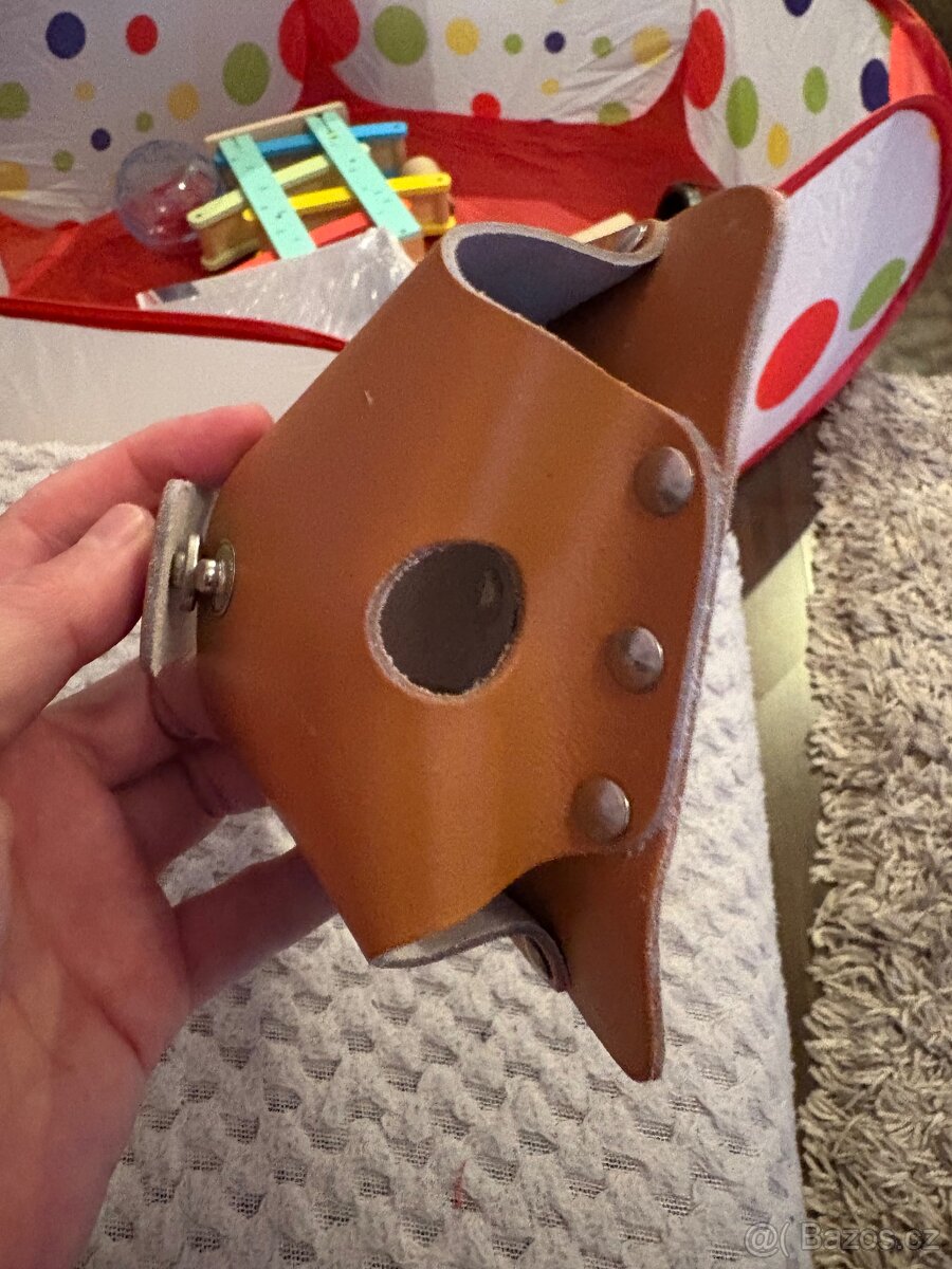 Prodám kožené pouzdro holster na pásek u kalhot na kladivo - 4