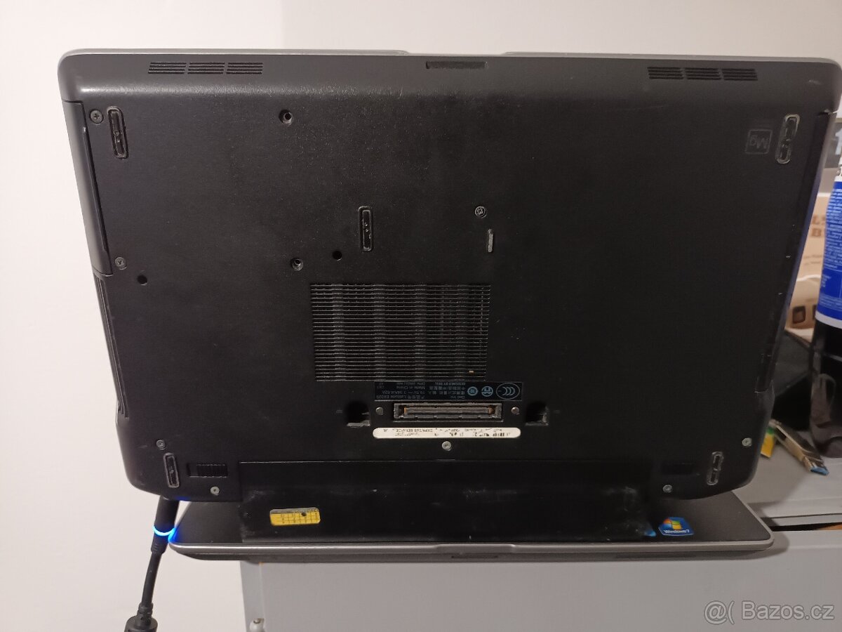 Dell Latitude E6320 - 4