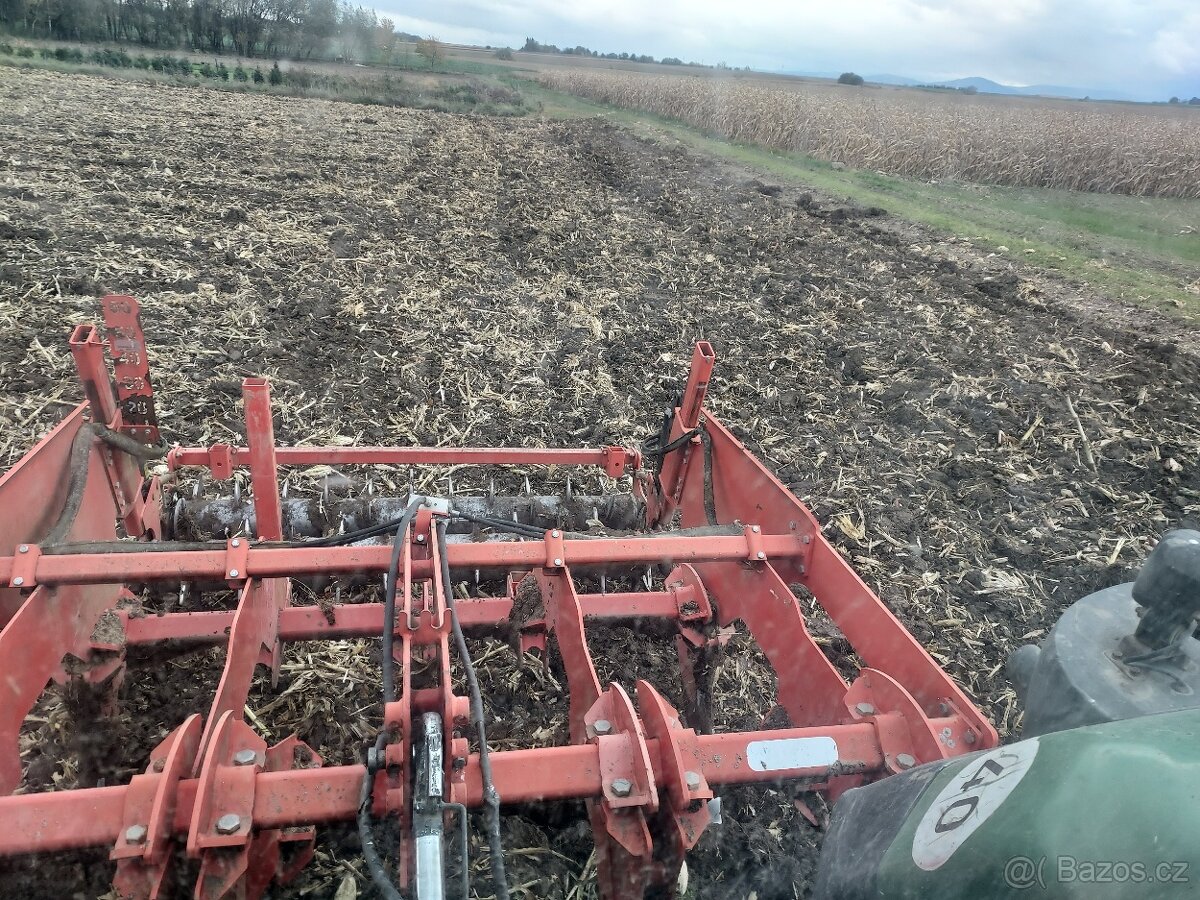 Kypřič podryvák / dlátový pluh Maschio Attila 250/5 - 4