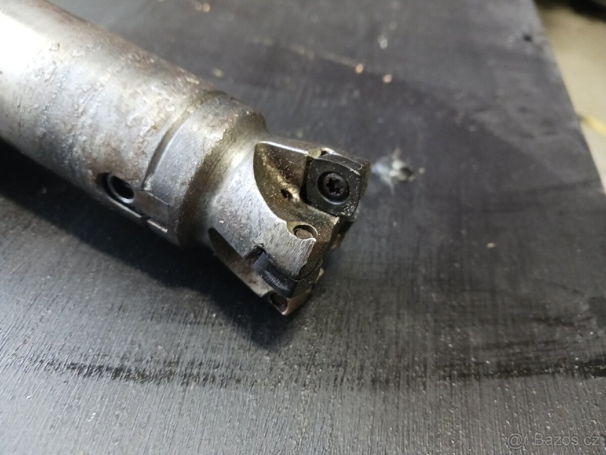 Fréza s vyměnitelnými destičkami - 4