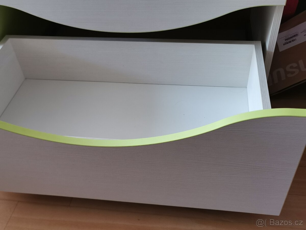 Prodám kompletní dětský pokoj - 4