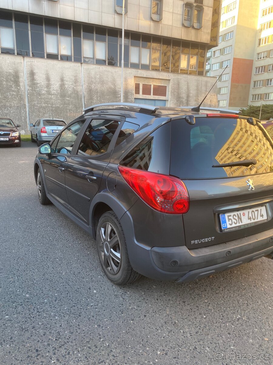 Peugeot 207SW 1.6 - 4