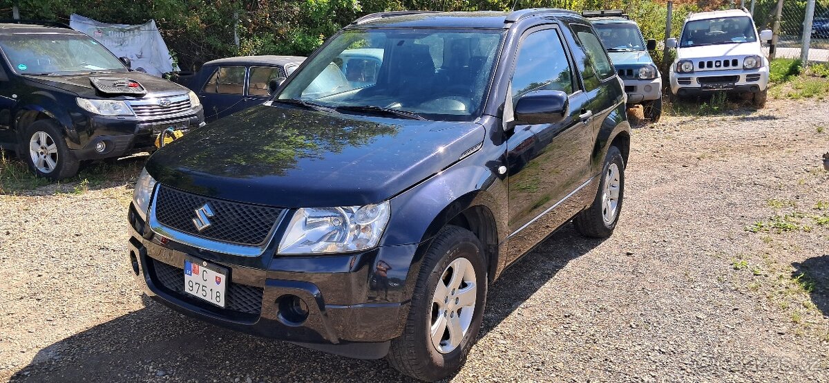 Suzuki Grand Vitara ll 1.6 benzin 4x4 z Talianska bez korozi - 4