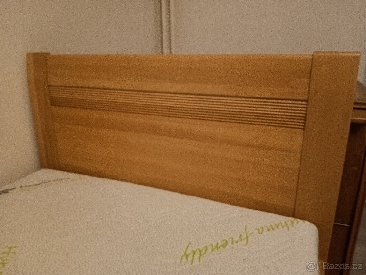 Jednolůžková postel z masivu s úložným prostorem - 4