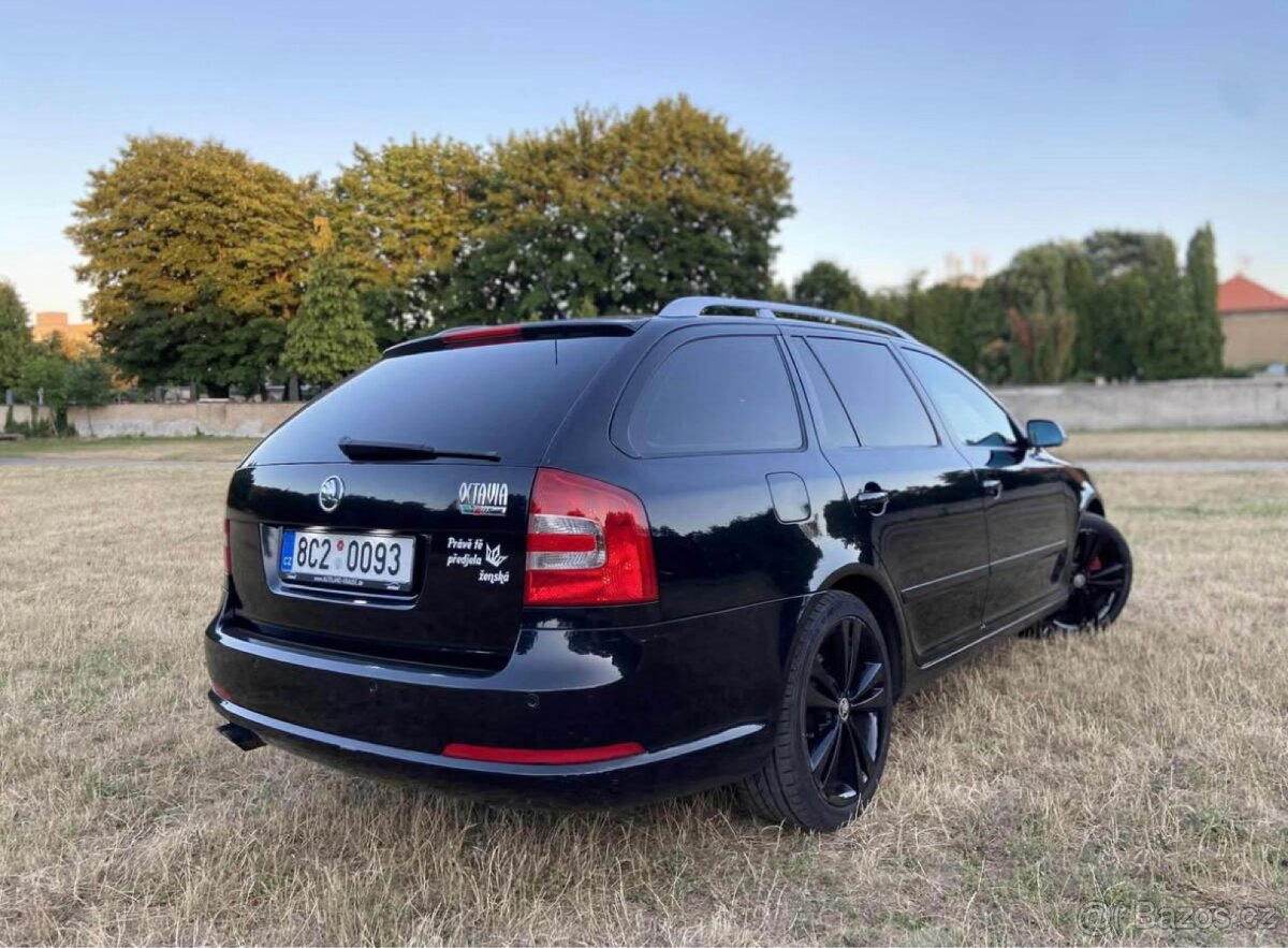 ŠKODA OCTAVIA VRS 2.0 TDI AUTOMAT - 4