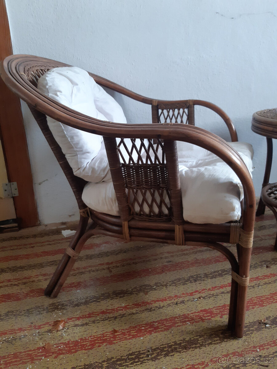 Ratanový stůl a křeslo - 4