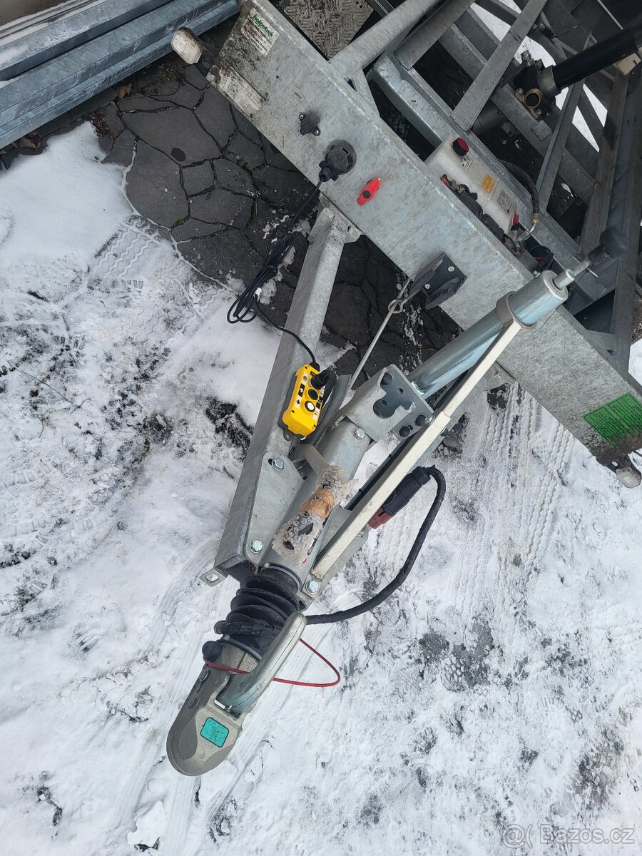 Třístranný sklápěcí přívěs - 4