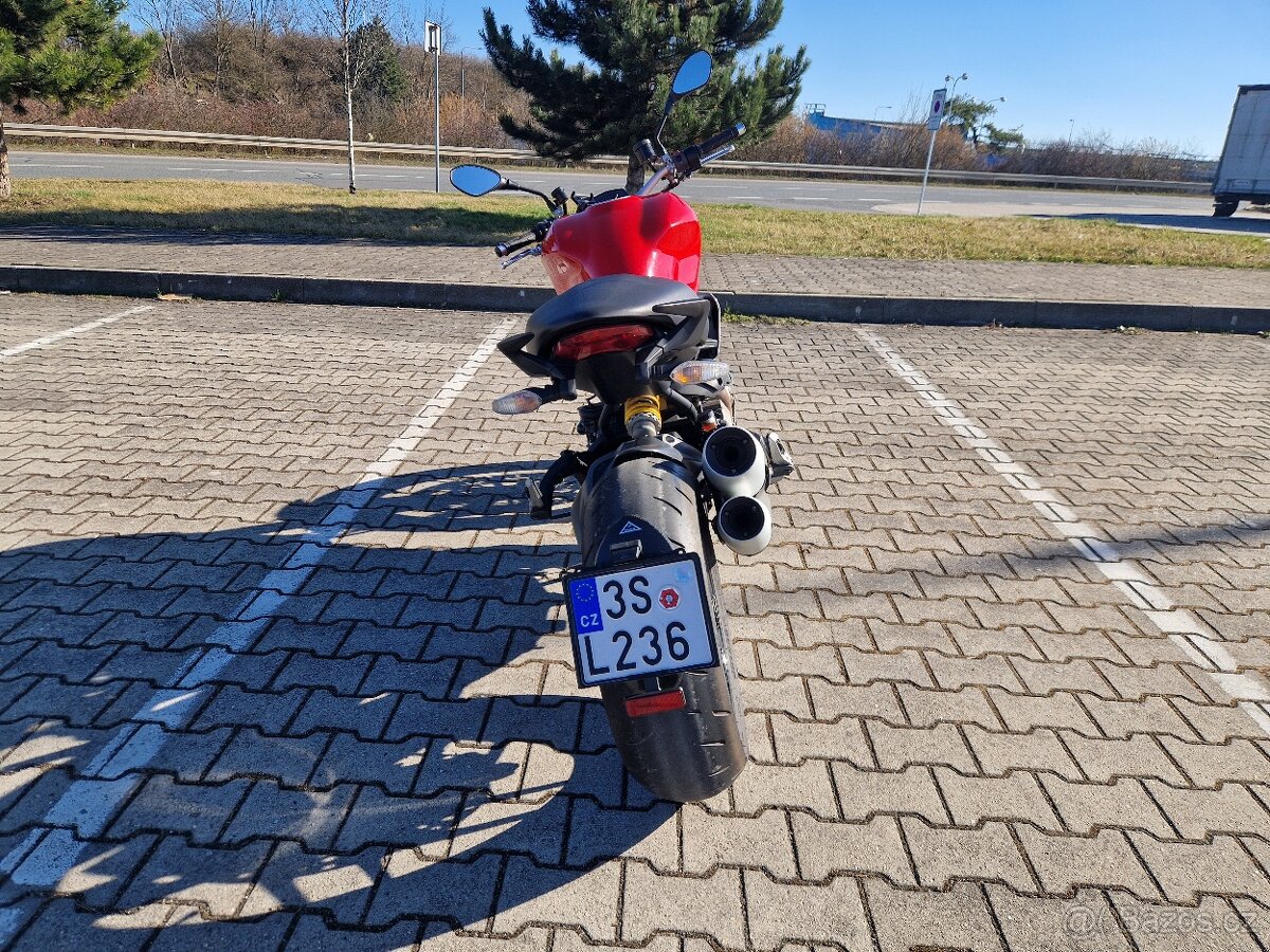 Ducati Monster 1200 - 4