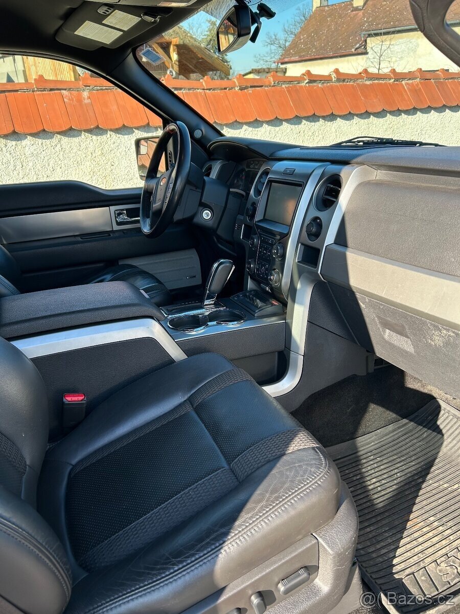 Ford F150 Raptor SVT 6.2